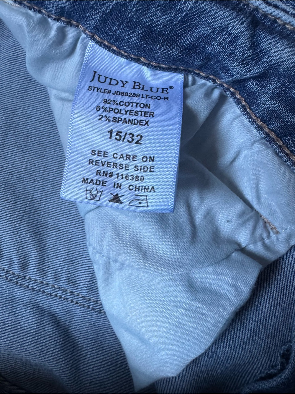 Judy Blue High-Rise Medium Wash Jeans - Light Blue, Size 15/32 - Picture 8 of 12